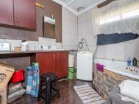 Main Bathroom of property in Witfield