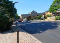 Front View of property in Amberfield Crest