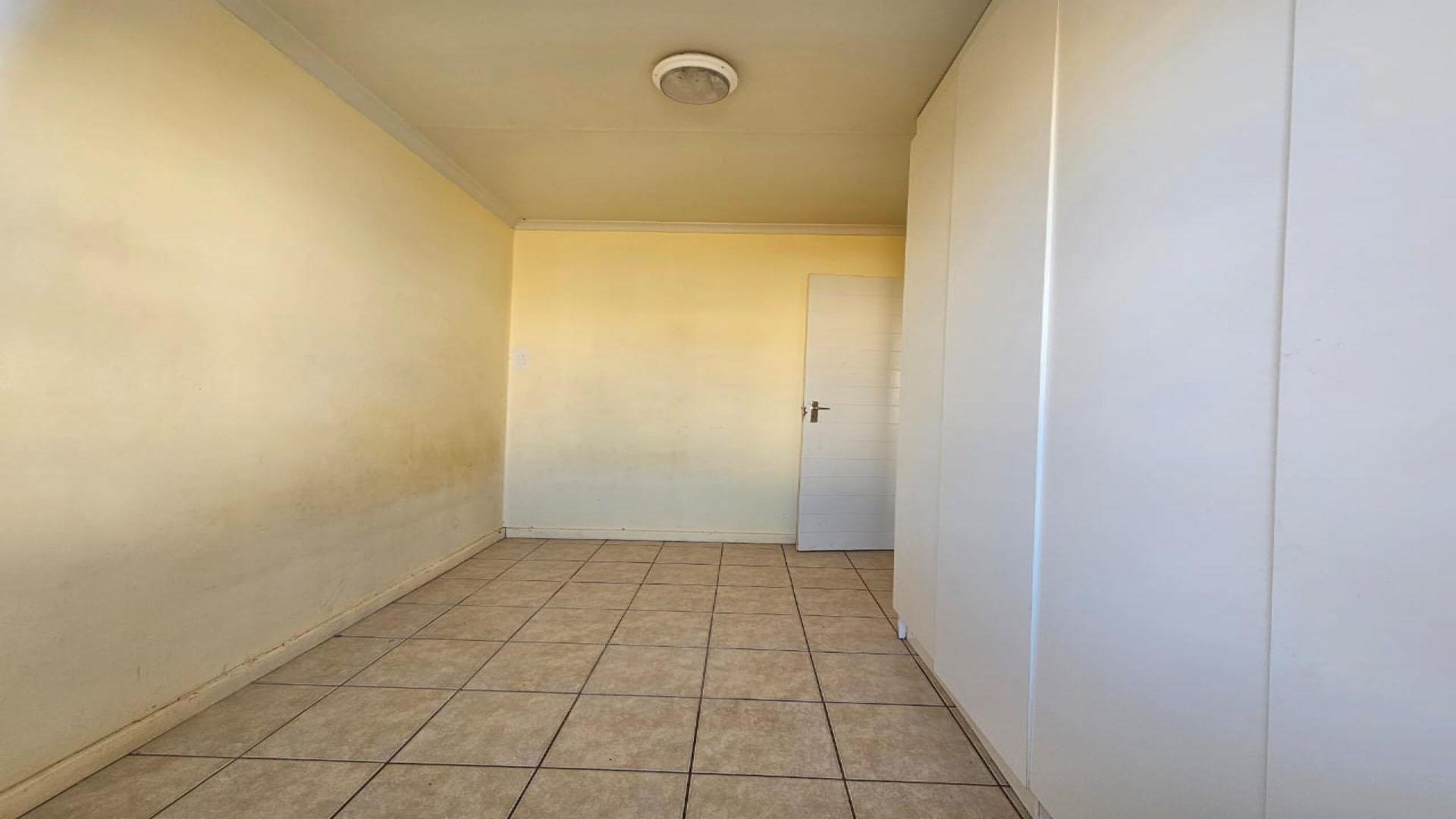 Bed Room 1 of property in Kathu