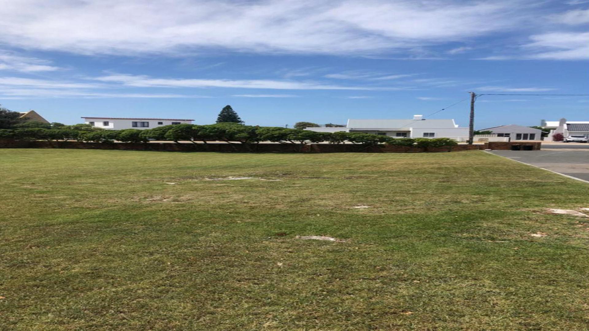 Front View of property in Struis Bay