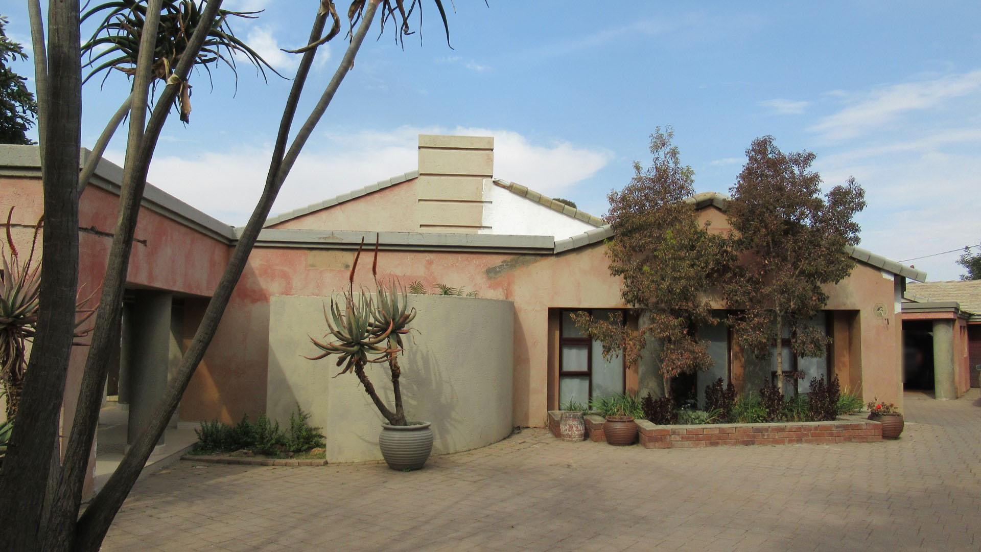 Front View of property in Benoni