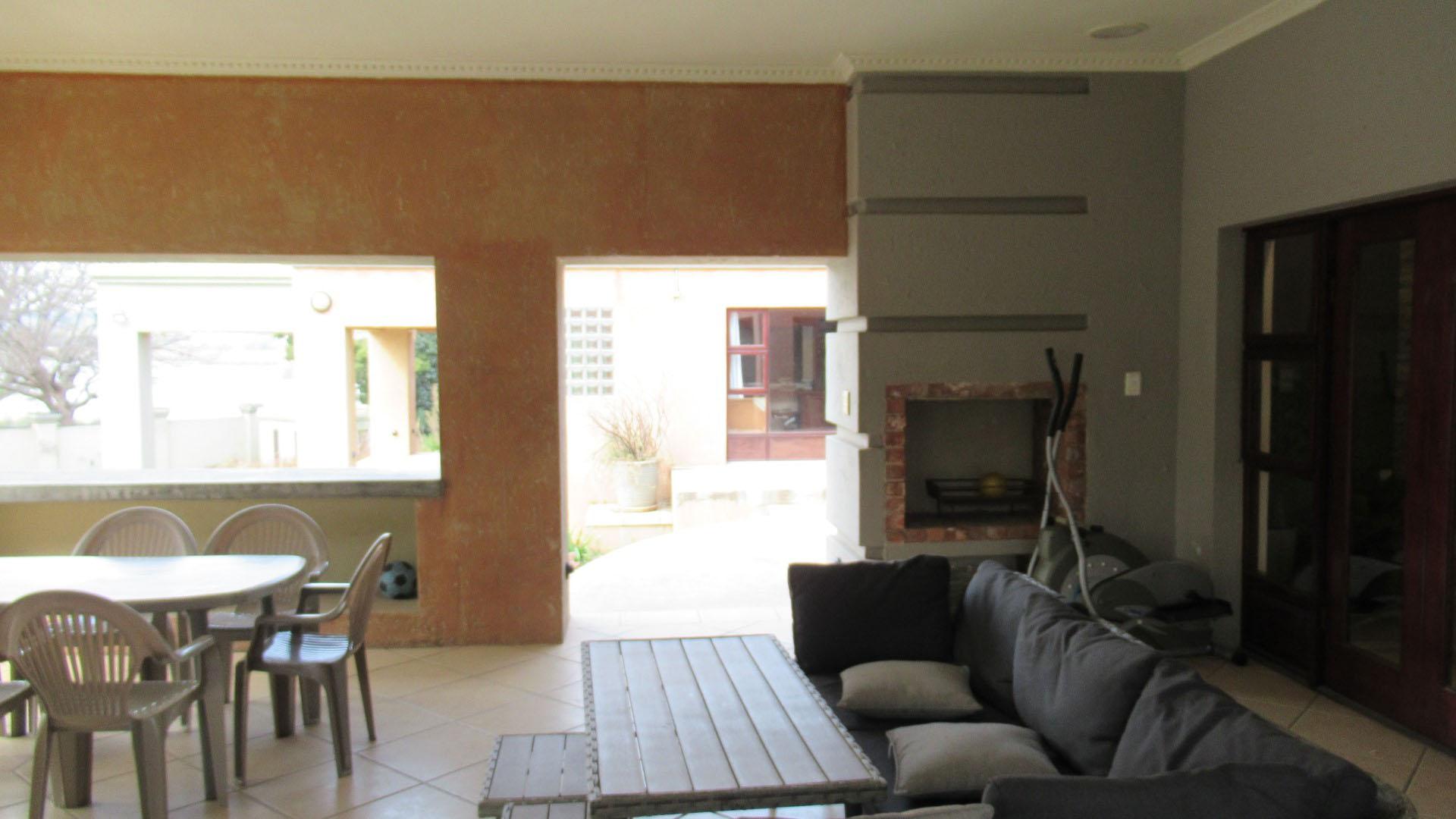 Patio - 51 square meters of property in Benoni