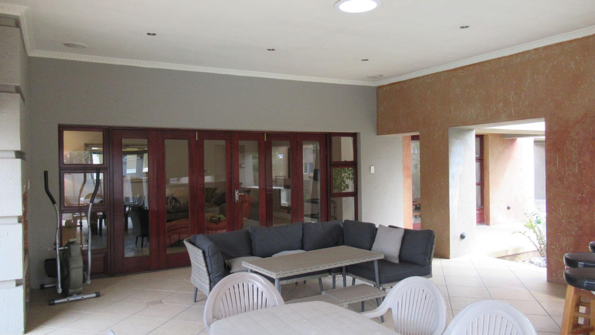 Patio - 51 square meters of property in Benoni