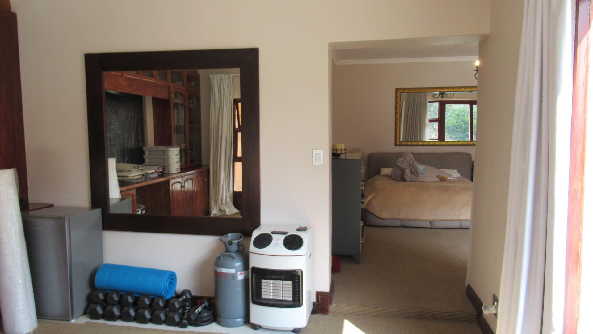 Rooms - 65 square meters of property in Benoni