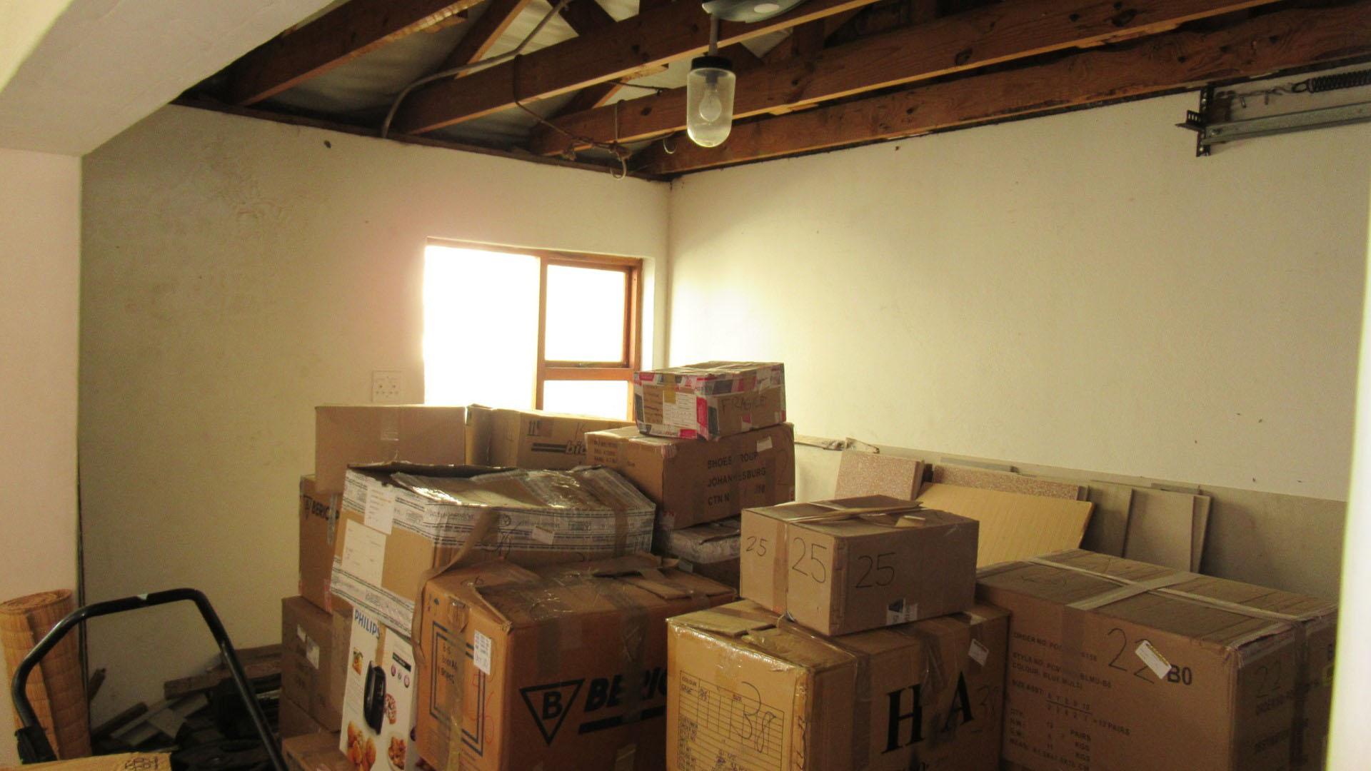 Spaces - 34 square meters of property in Benoni