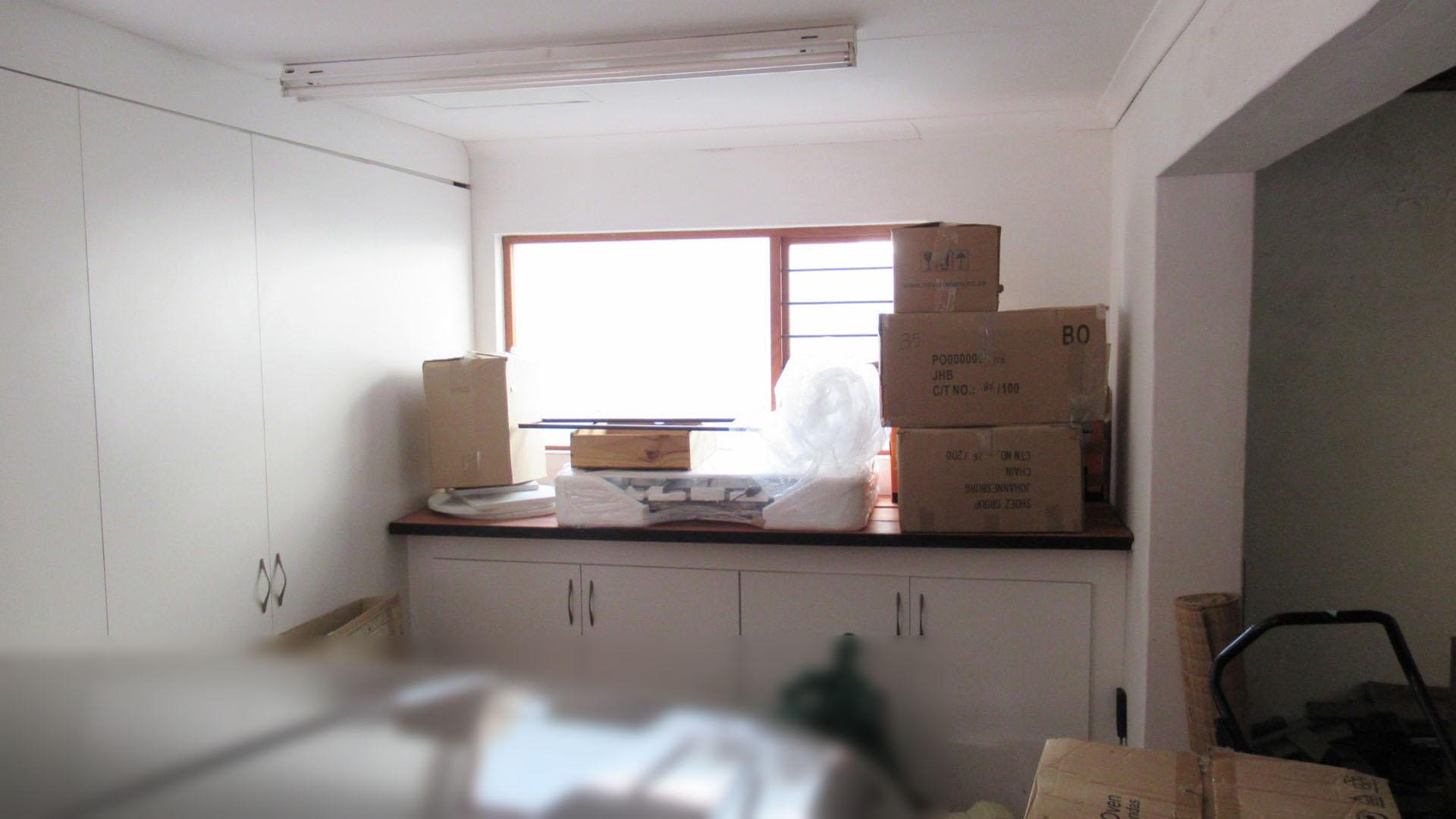 Spaces - 34 square meters of property in Benoni