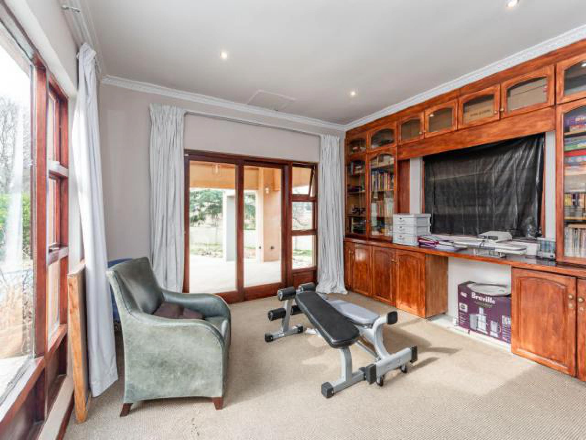 Rooms - 65 square meters of property in Benoni