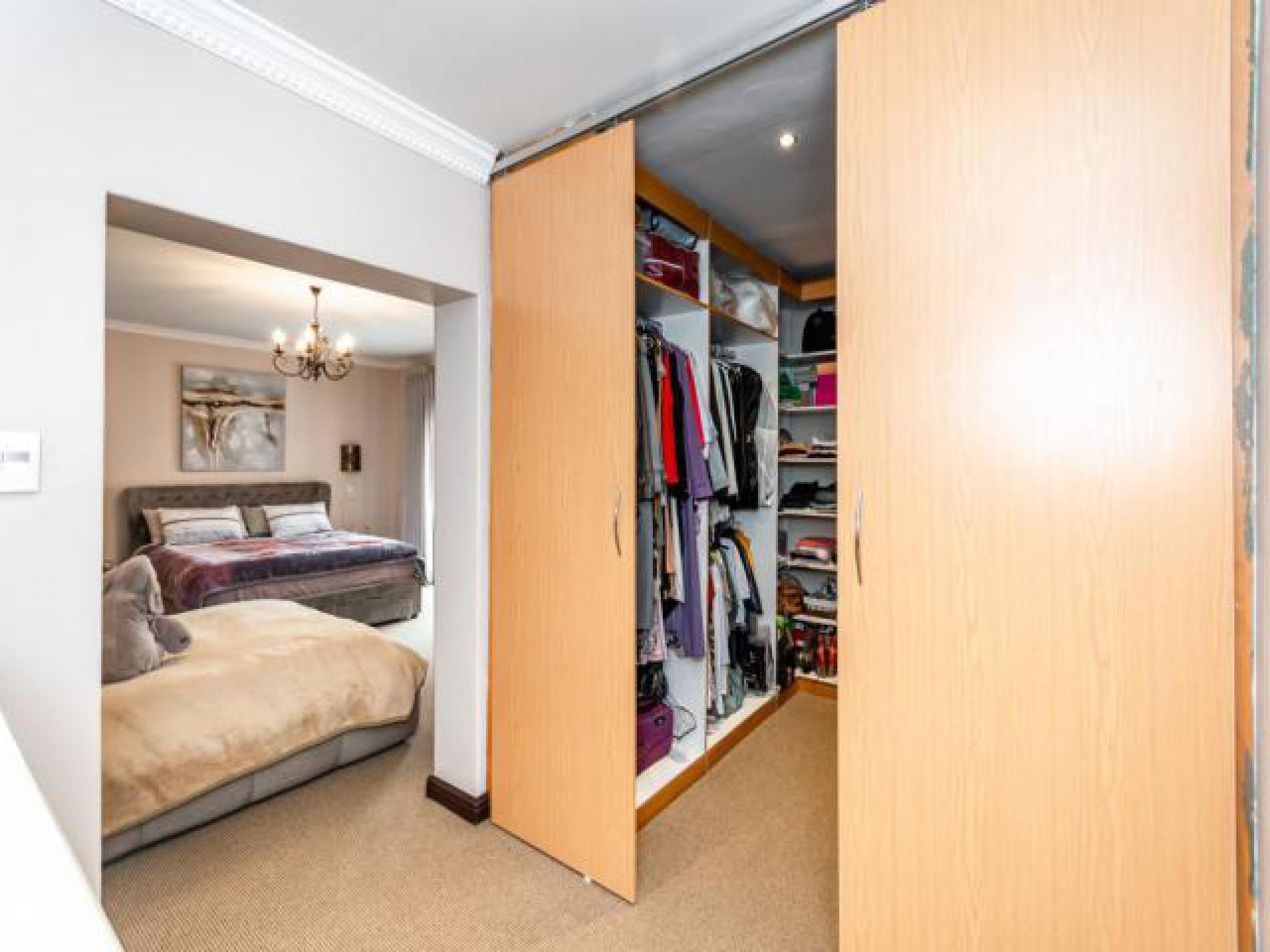 Rooms - 65 square meters of property in Benoni