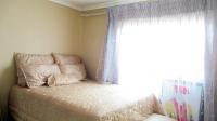 Main Bedroom - 14 square meters of property in Celtisdal