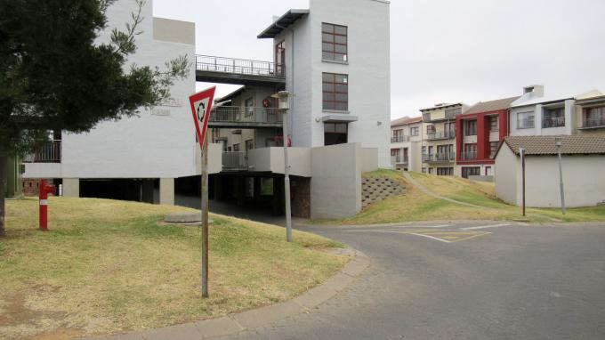 Standard Bank Easysell 2 Bedroom Sectional Title For Sale In