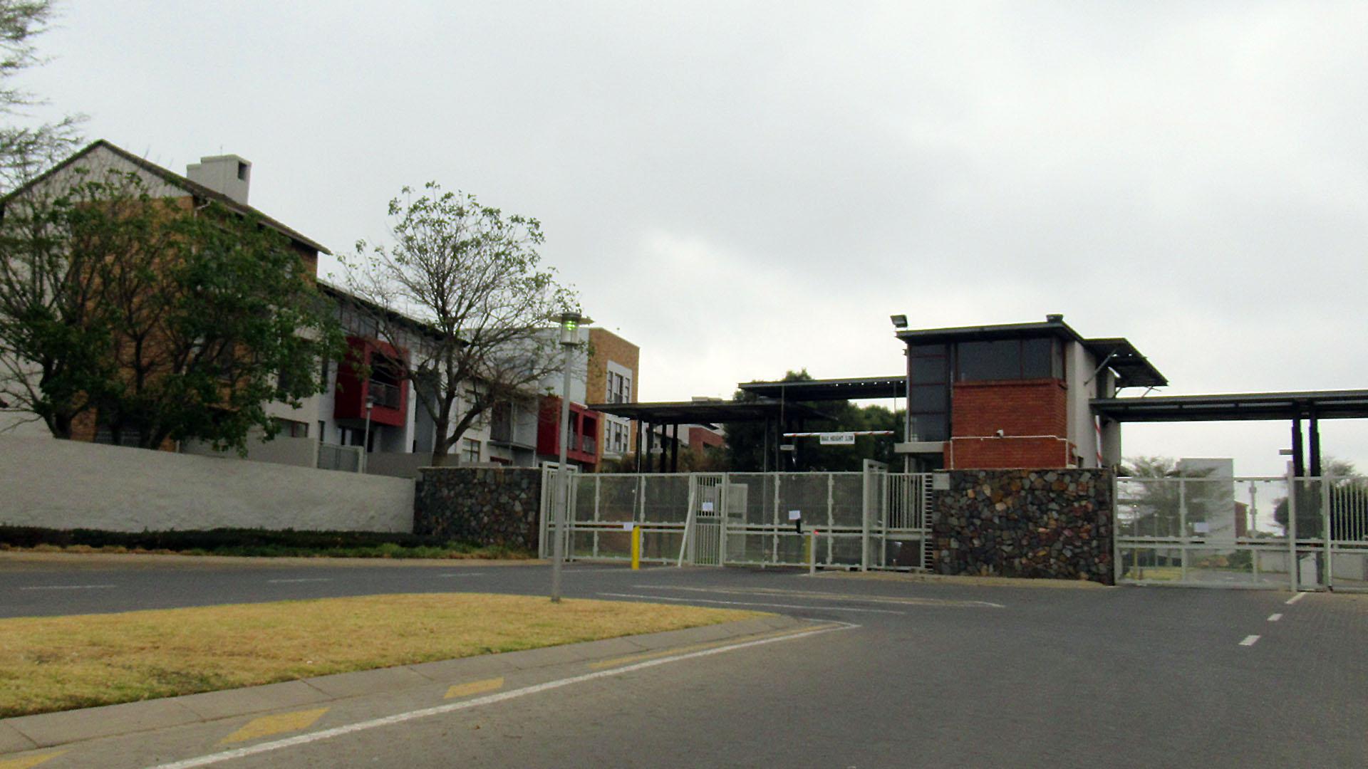 Front View of property in Midridge Park