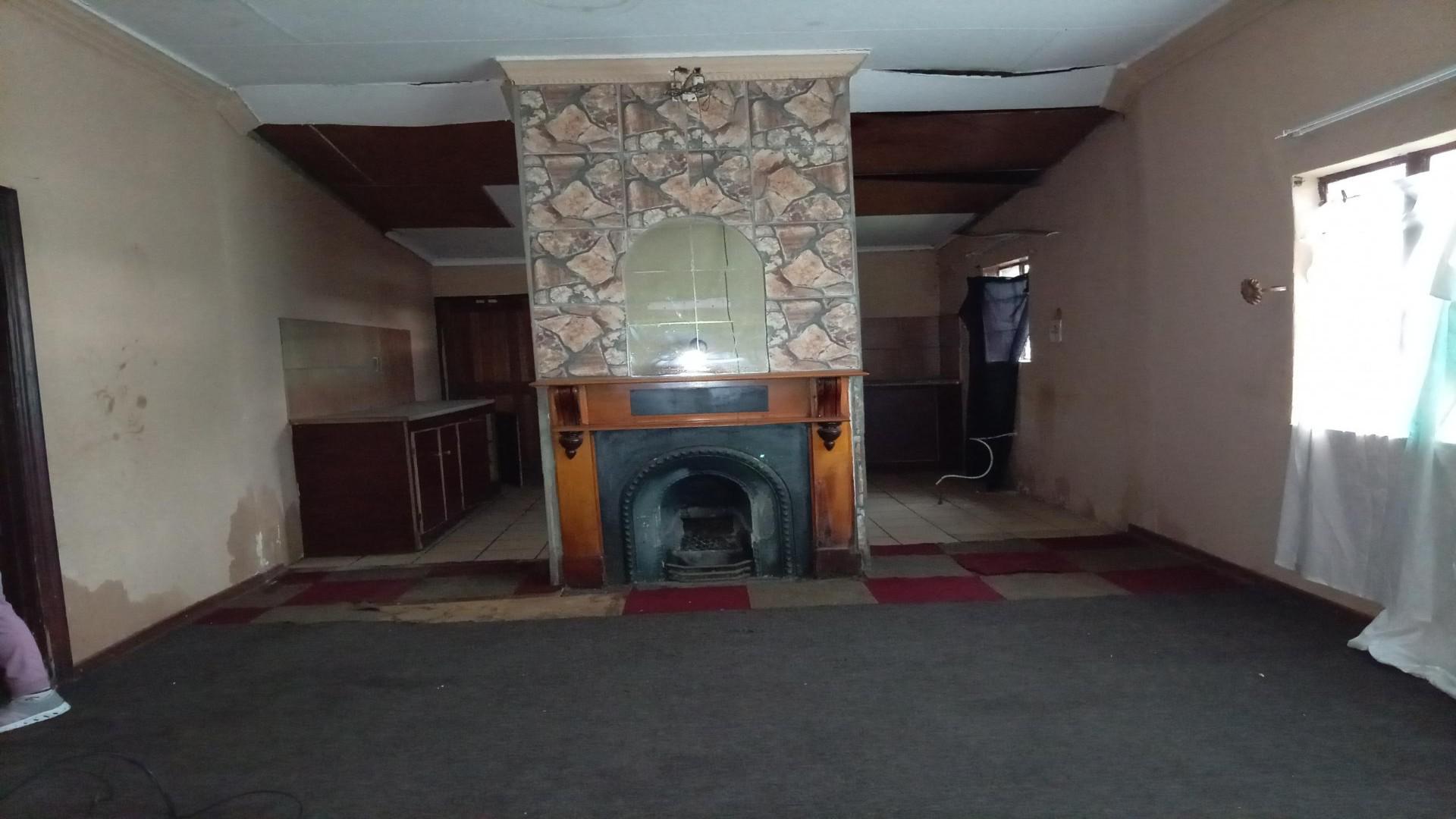 Lounges of property in Standerton
