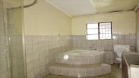 Bathroom 2 of property in Standerton