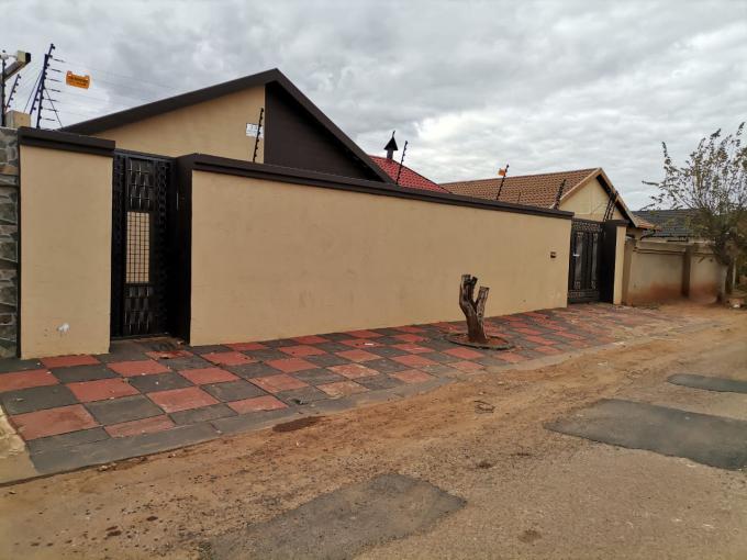 3 Bedroom House for Sale For Sale in Mmesi Park - MR456844