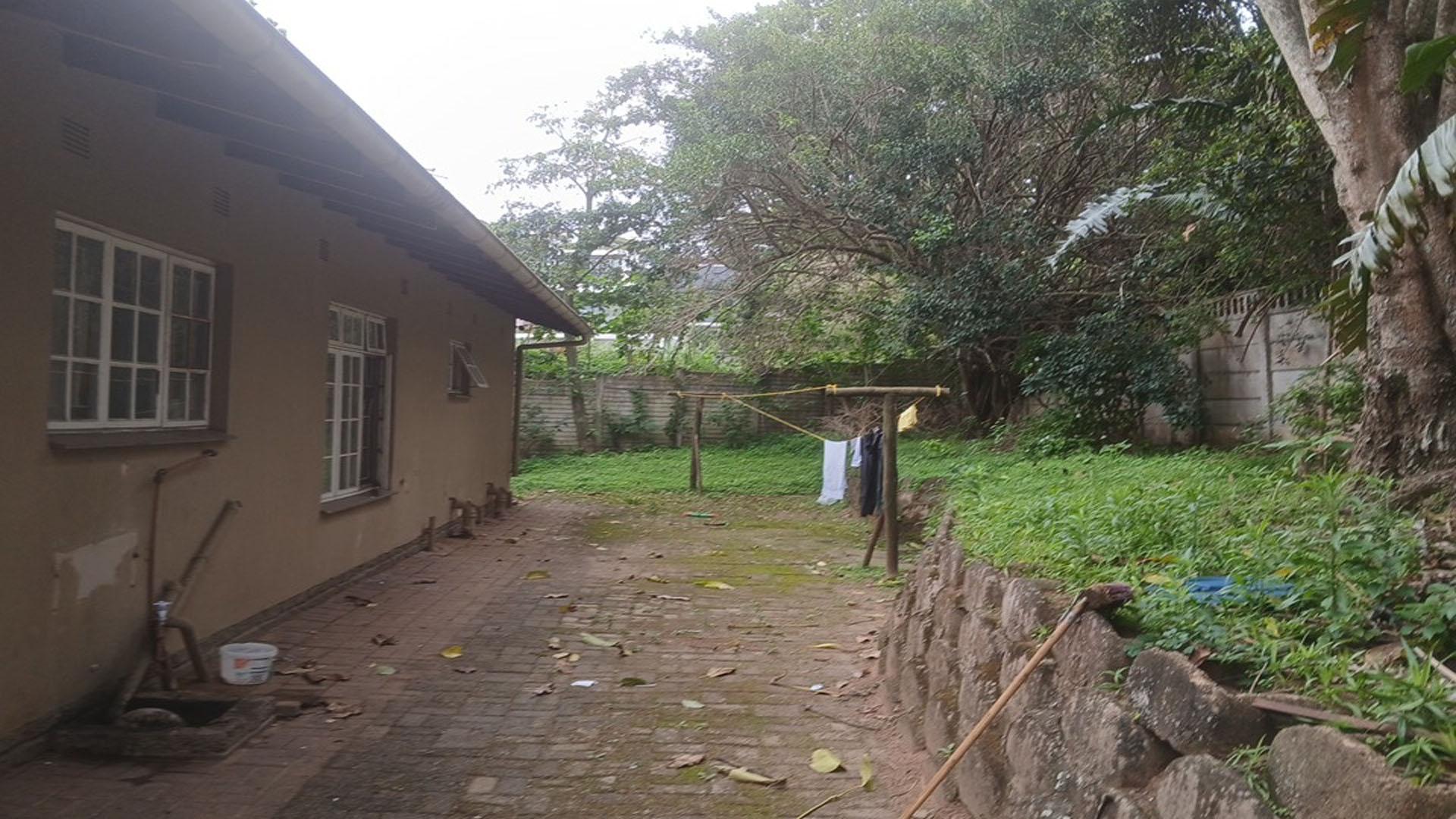Spaces of property in Shelly Beach