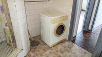 Main Bathroom - 9 square meters of property in Durban Central