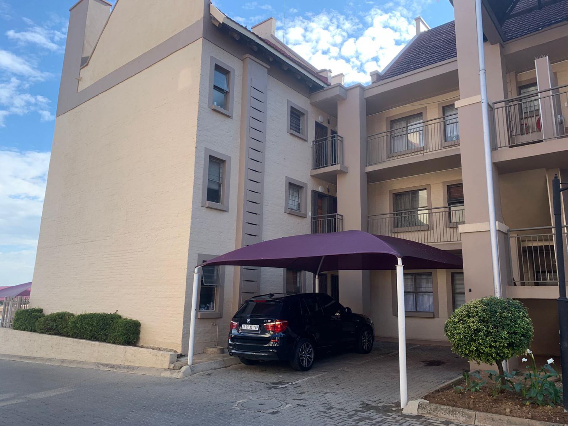 2 Bedroom Apartment for Sale For Sale in Northgate (JHB) M
