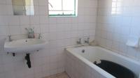 Bathroom 1 of property in Vanderbijlpark