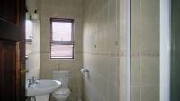 Bathroom 2 - 4 square meters of property in Thatchfield Gardens