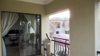 Balcony - 11 square meters of property in Thatchfield Gardens