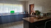 Kitchen of property in Kingsview