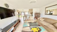 Lounges of property in Lenasia South