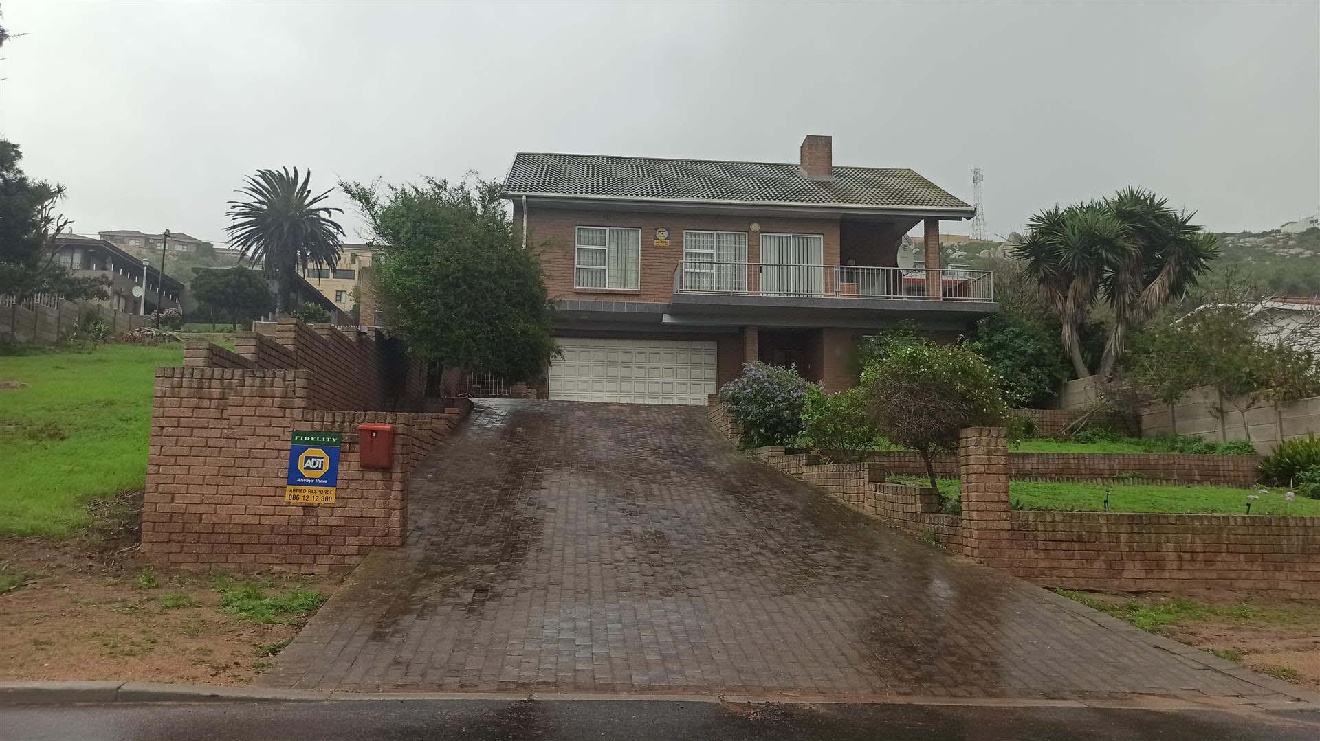 Front View of property in Saldanha