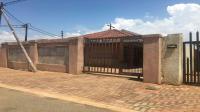 3 Bedroom 2 Bathroom House for Sale for sale in Protea Glen