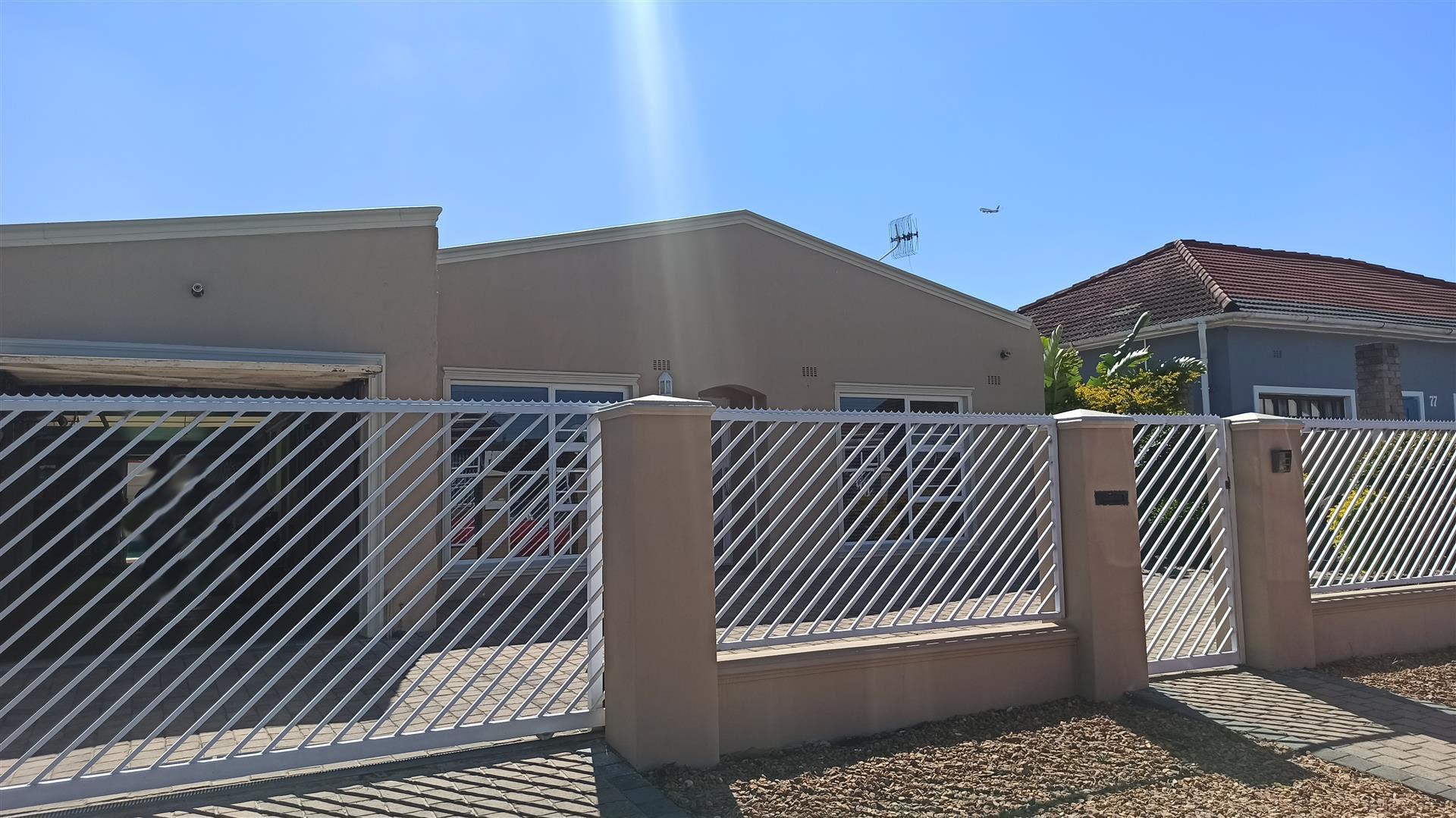 Front View of property in Parow Valley