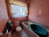 Bathroom 1 of property in Kwa-Guqa
