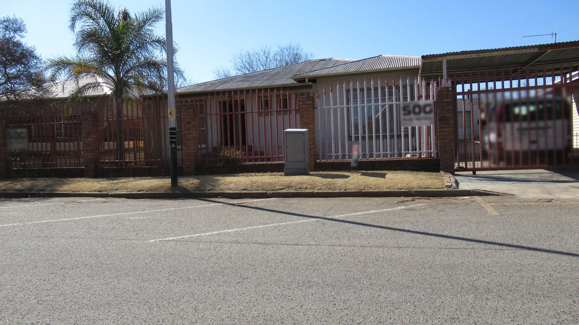 Front View of property in Florentia