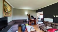 Lounges - 22 square meters of property in Pomona