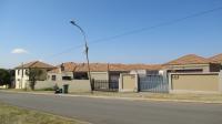 Front View of property in Greenhills