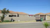 Front View of property in Greenhills
