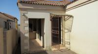 Front View of property in Greenhills