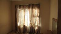 Bed Room 1 - 14 square meters of property in Greenhills