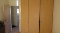 Bed Room 1 - 14 square meters of property in Greenhills