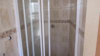 Main Bathroom - 5 square meters of property in Greenhills
