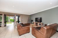 Lounges of property in Broadacres Park