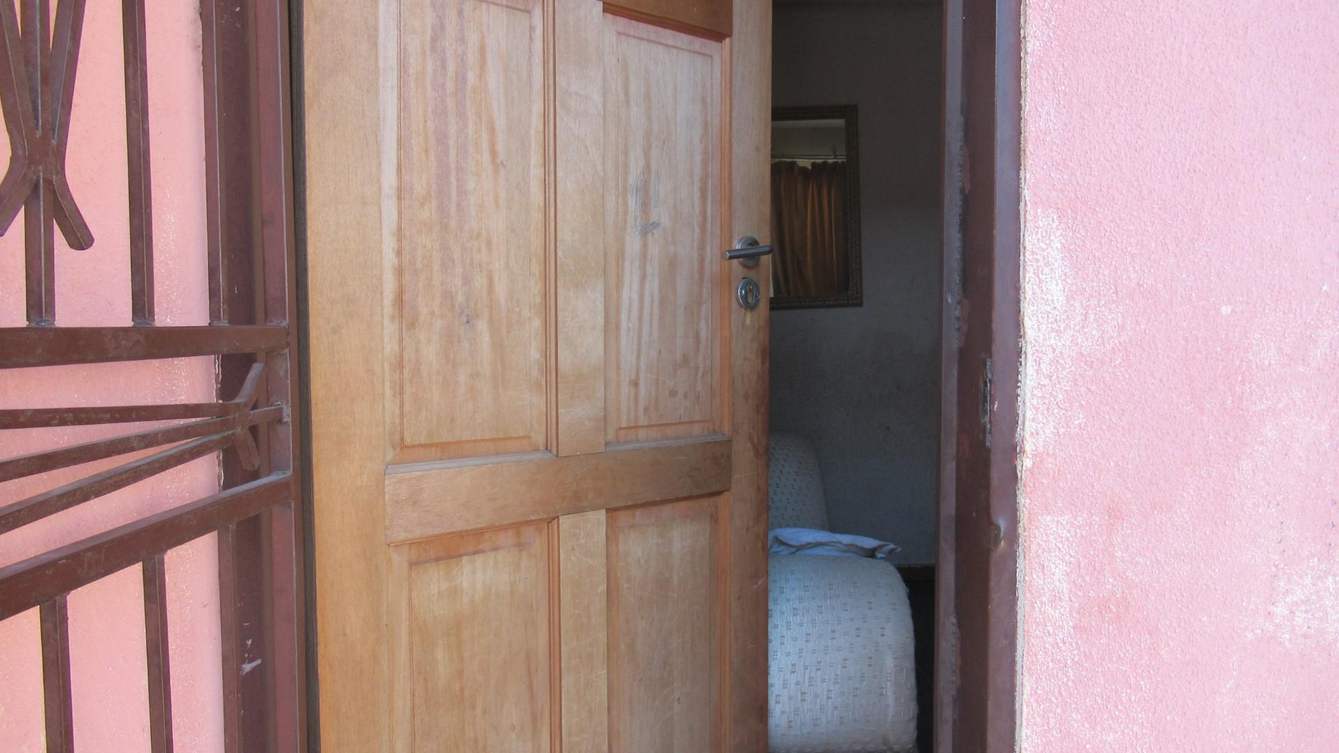 Spaces - 4 square meters of property in Ebony Park