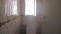 Bathroom 1 - 5 square meters of property in Ebony Park