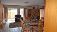 Lounges - 30 square meters of property in Secunda