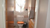 Bathroom 1 - 16 square meters of property in Secunda