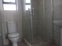 Main Bathroom - 4 square meters of property in Azaadville Gardens