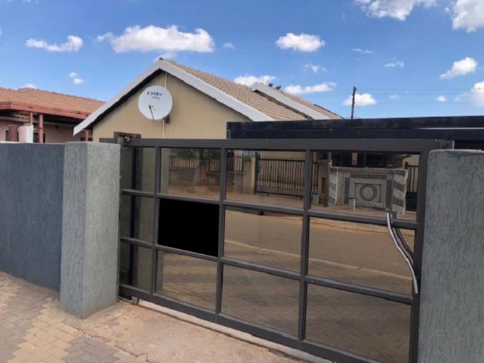 FNB SIE Sale In Execution 2 Bedroom House for Sale in Mamelodi - MR460377