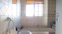 Bathroom 1 - 6 square meters of property in Noordwyk