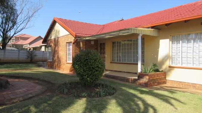 3 Bedroom House for Sale For Sale in Meredale - Private Sale - MR461401