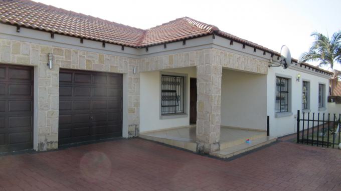 3 Bedroom Sectional Title for Sale For Sale in Chantelle - Private Sale - MR461413