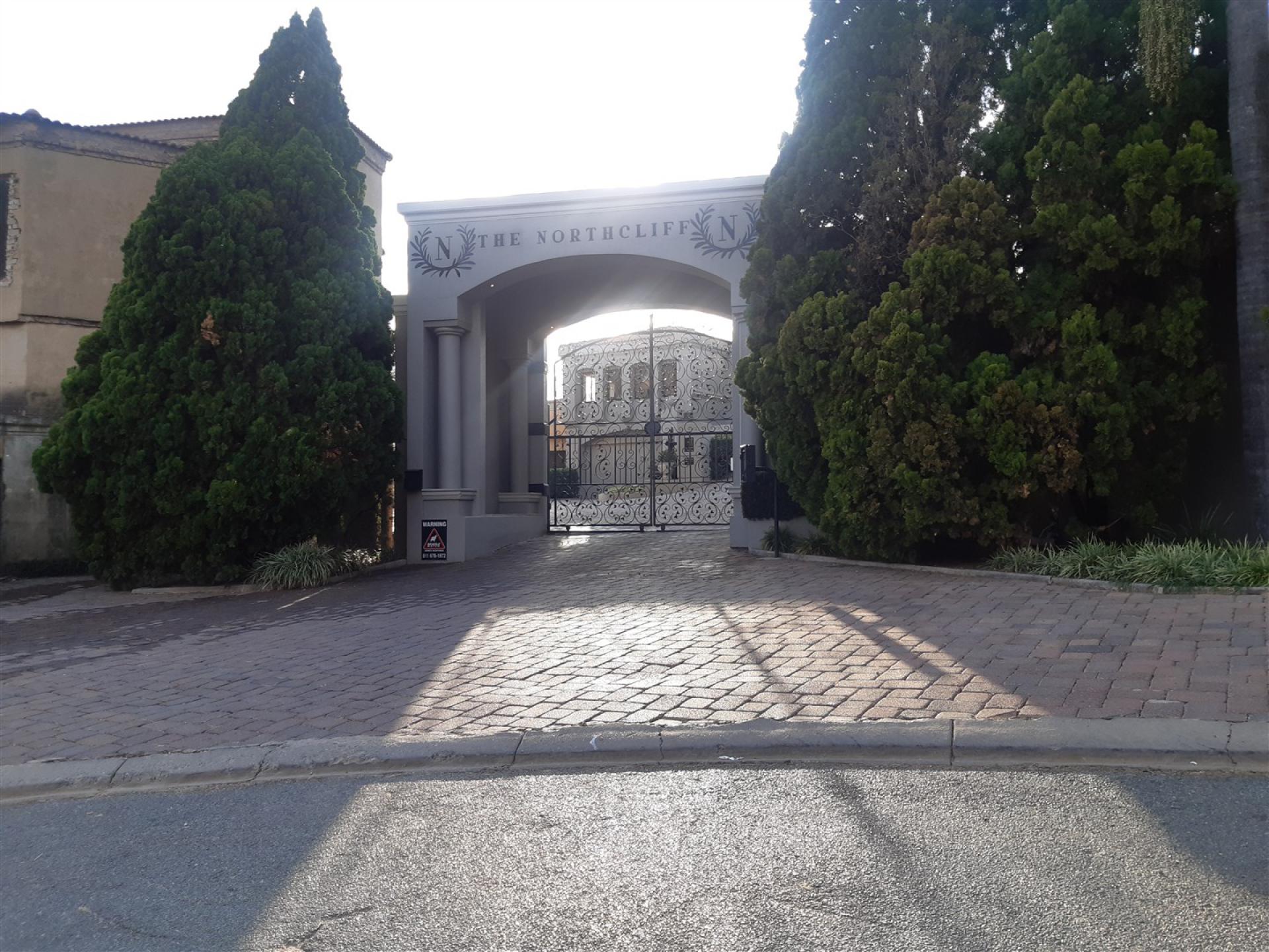 Front View of property in Northcliff