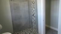 Bathroom 3+ - 8 square meters of property in Windermere
